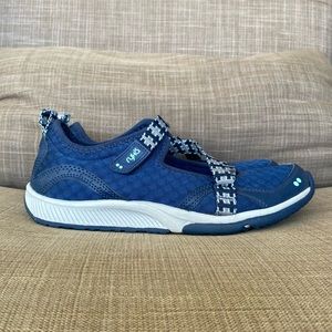 ⚡️ RYKA Kailee hiking and camping outdoor sneakers SIZE 6.5W